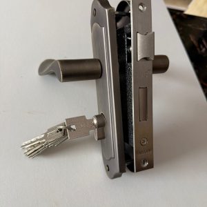 GJS door lock