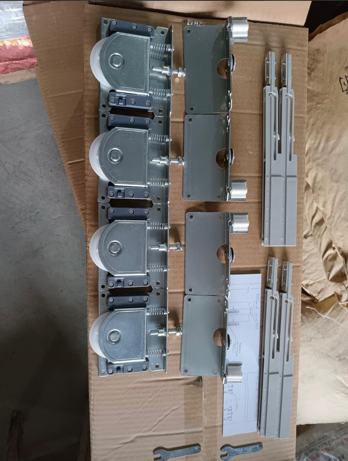 Sliding rollers