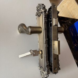 Wista door lock