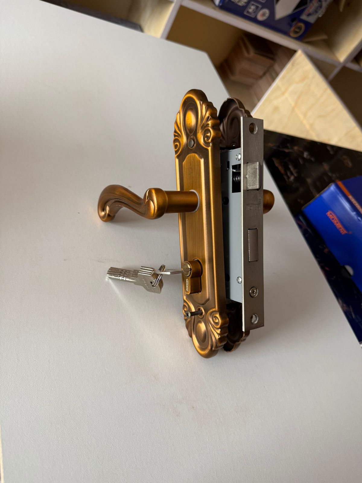 Moment Door Lock